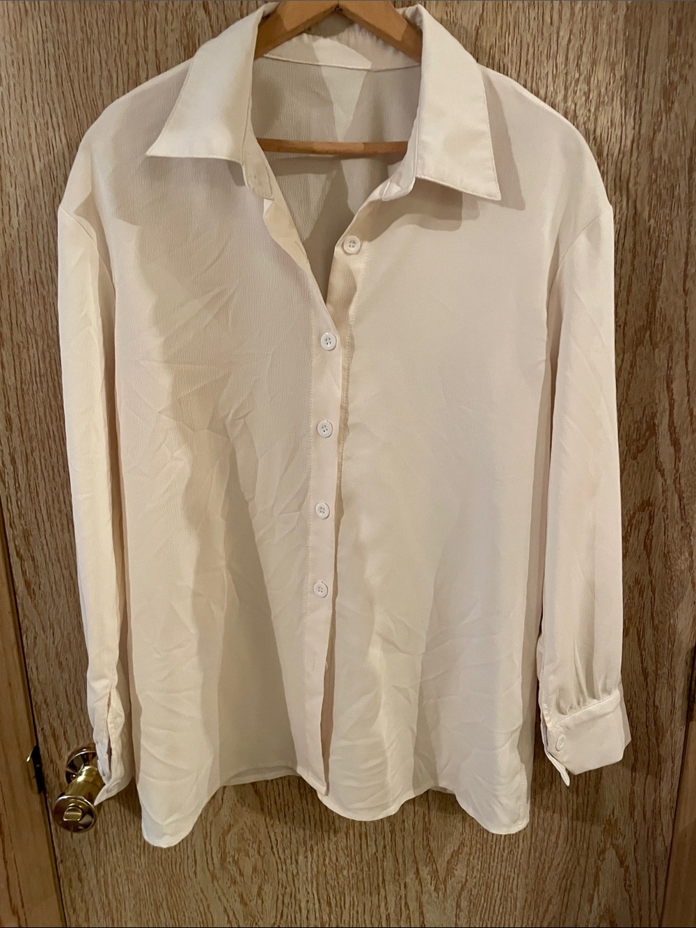 Elegant Cream Women's Button-Up Blouse
